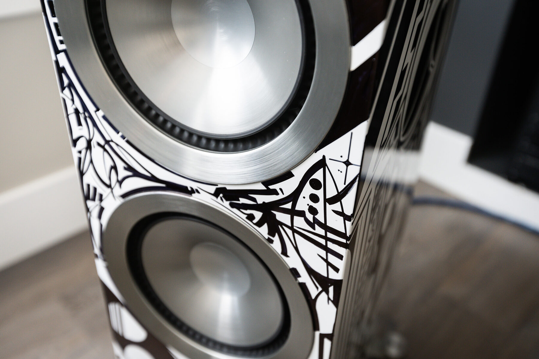 Custom finish tower speaker detail